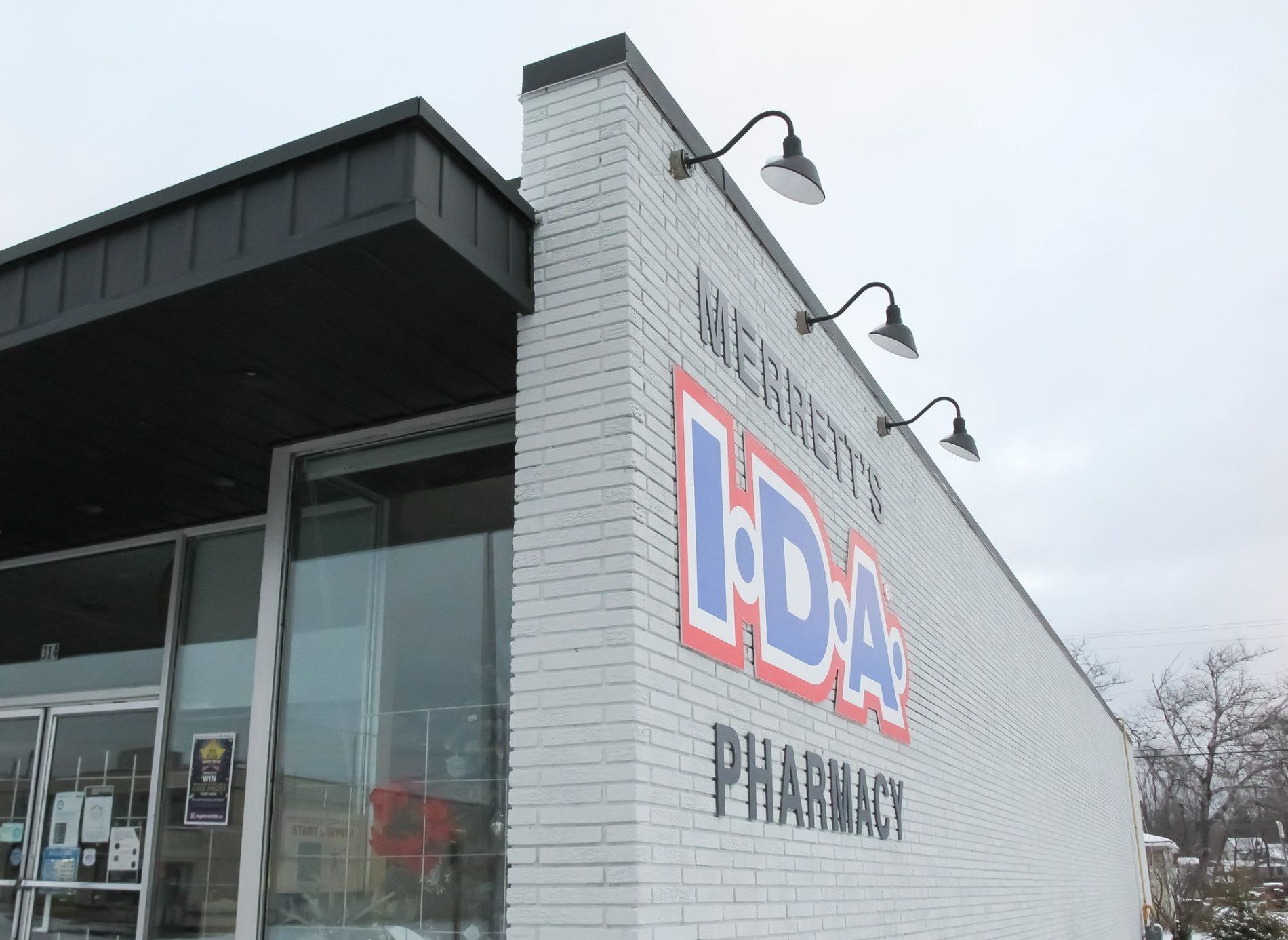 Merrett’s I.D.A. Pharmacy, 314 Wellington Street West